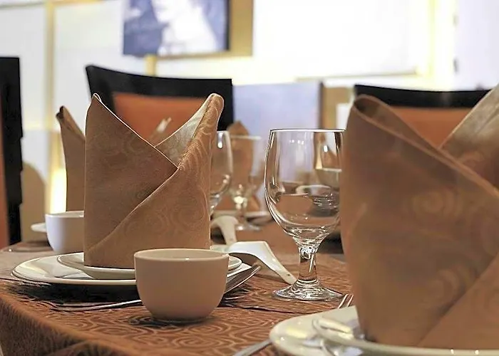 マニラ グランド オペラ ホテル 4*